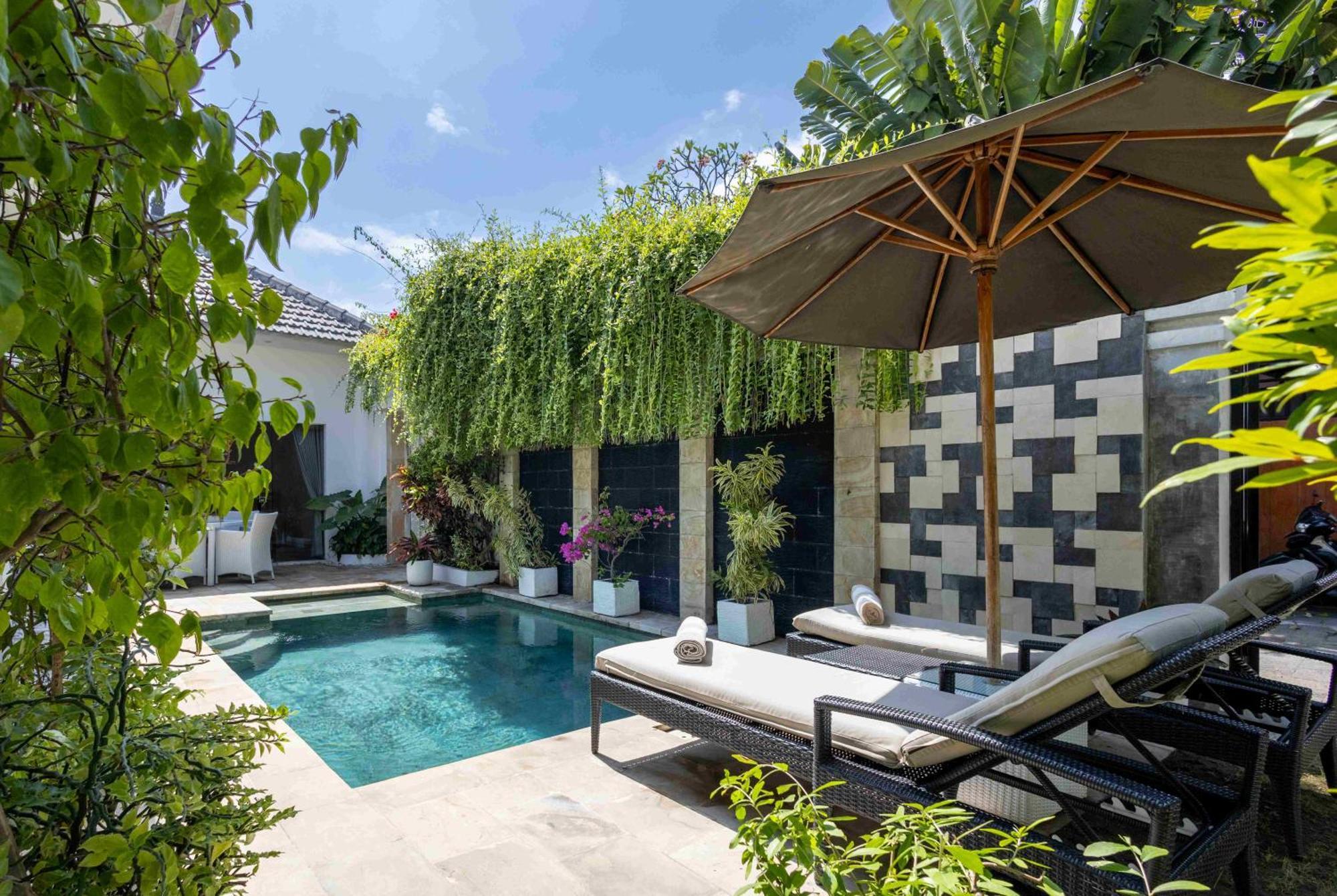 Villa Charming, Sofie - With Refreshing Pool Sanur
